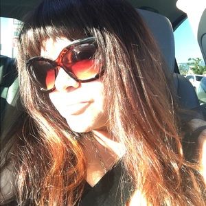 Meet your Posher, Jolynne